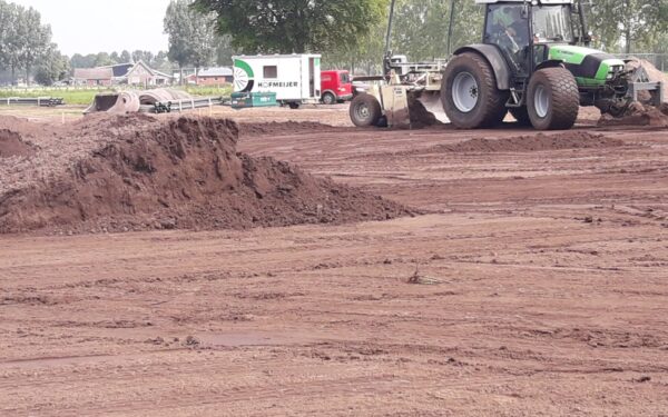 Nieuw natuurgrasveld en clubgebouw voor SV Rijssen